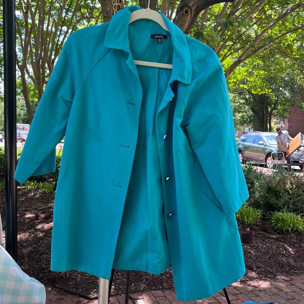 Beautiful long length Rafaella blazer in size M. EUC!